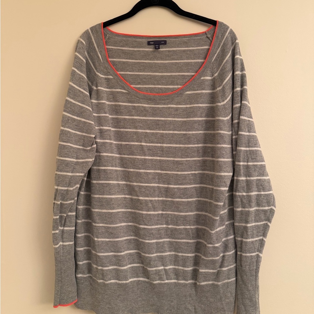 GAP Gray and Pink Striped Sweater XXL